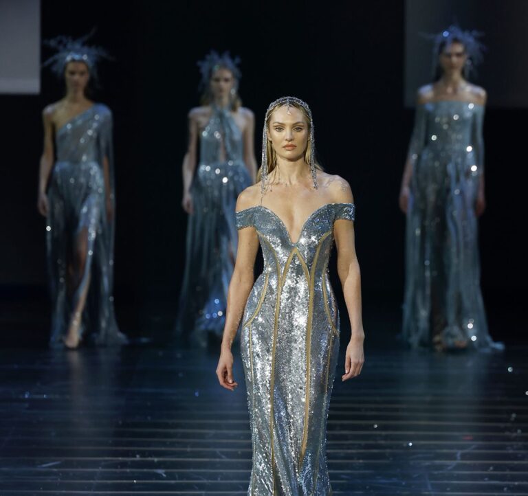 Supermodels shine at 1001 seasons of ELIE SAAB