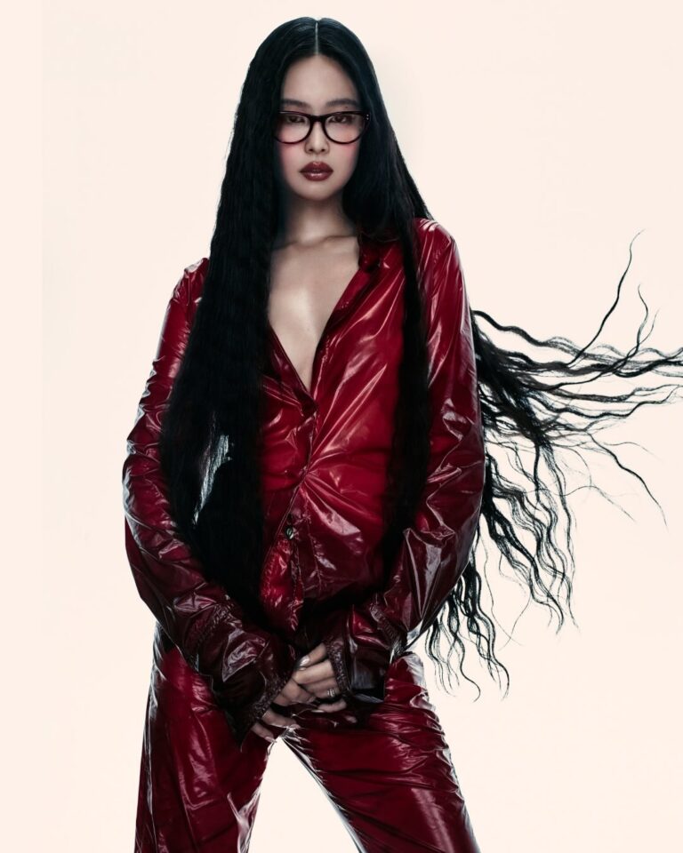 Jennie Joins Ray-Ban as Global Ambassador